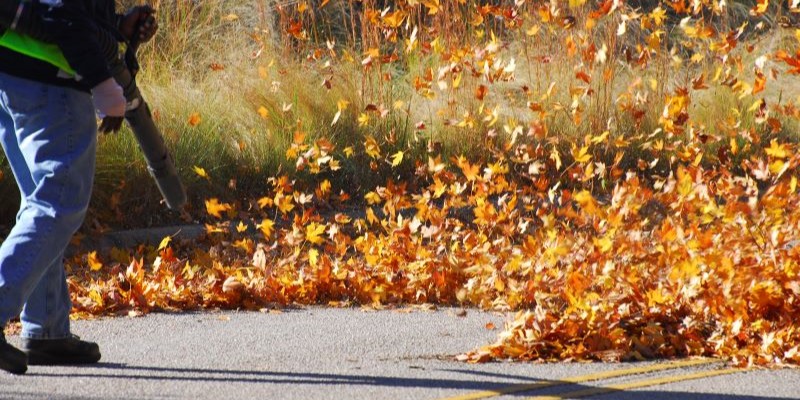 Nettoyage des parkings, abords, terrasses, enseignes, graffitis, déneigement et salage